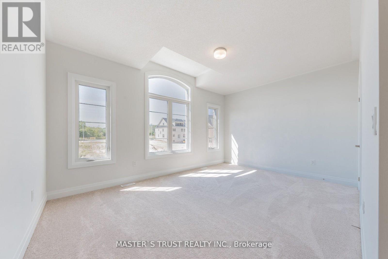 15 Backhouse Drive, Richmond Hill, Ontario  L4E 1M8 - Photo 16 - N12857100