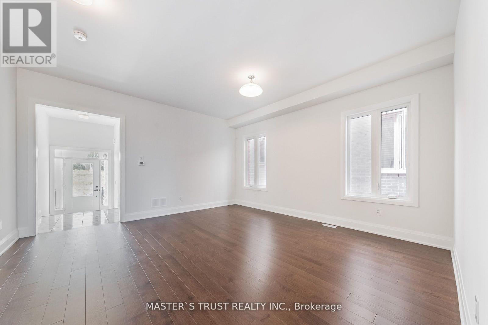 15 Backhouse Drive, Richmond Hill, Ontario  L4E 1M8 - Photo 4 - N12857100