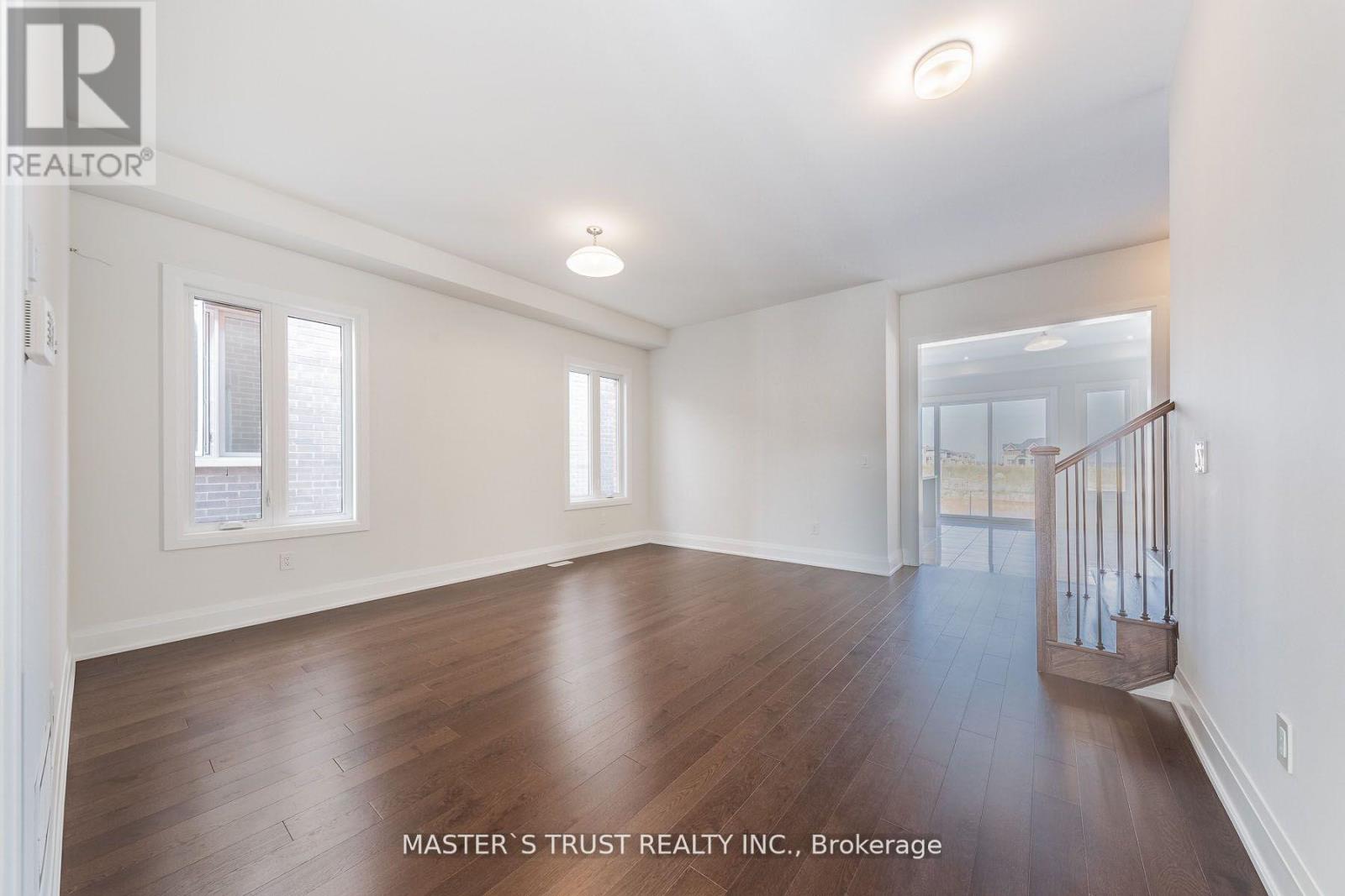 15 Backhouse Drive, Richmond Hill, Ontario  L4E 1M8 - Photo 5 - N12857100