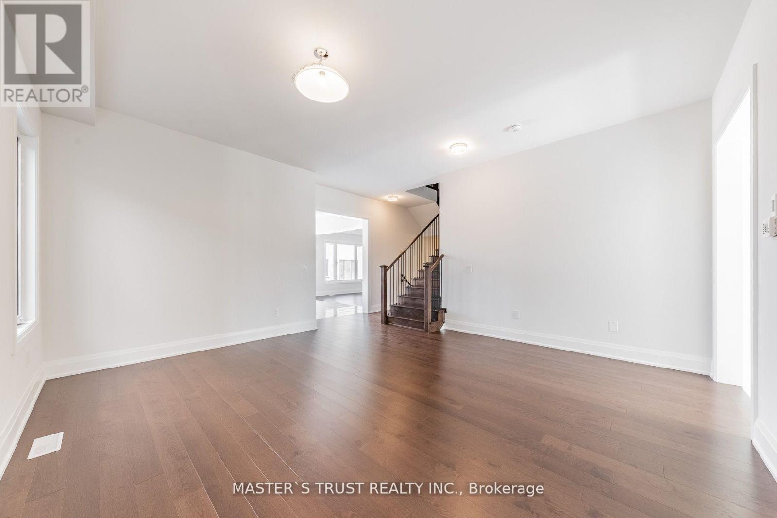 15 Backhouse Drive, Richmond Hill, Ontario  L4E 1M8 - Photo 8 - N12857100