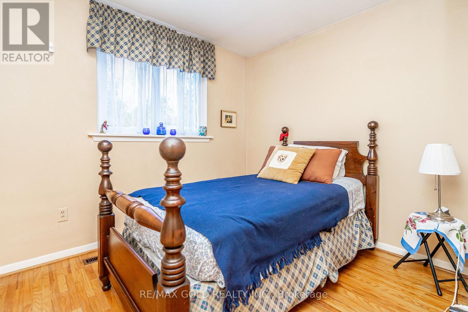 6 Eldon Court, Brampton, Ontario  L6T 2B9 - Photo 18 - W12853606