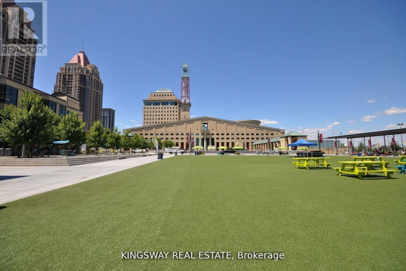 217 - 349 Rathburn Road W, Mississauga (City Centre), Ontario  L5B 0G9 - Photo 29 - W12857052