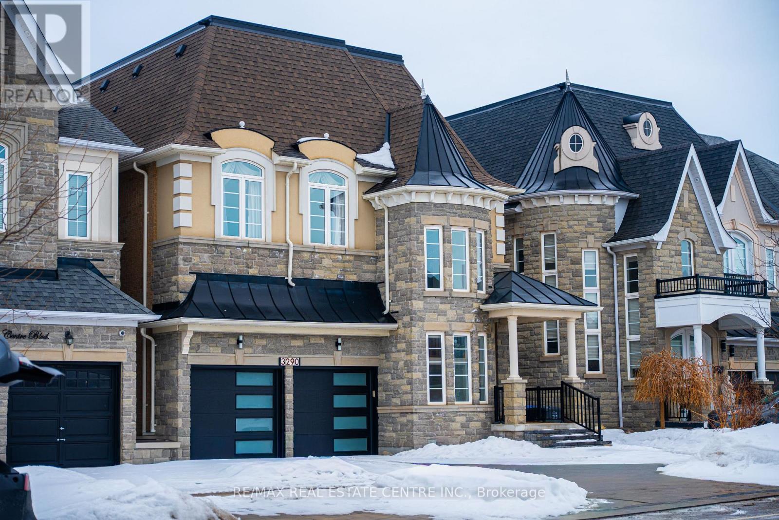 3290 Erin Centre Boulevard, Mississauga (Churchill Meadows), Ontario  L5M 0K9 - Photo 2 - W12857080