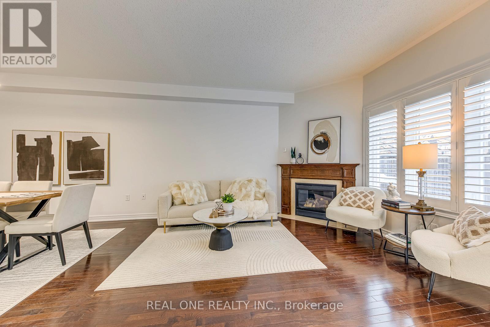 1331 Kestell Boulevard, Oakville, Ontario  L6H 0C8 - Photo 17 - W12857090