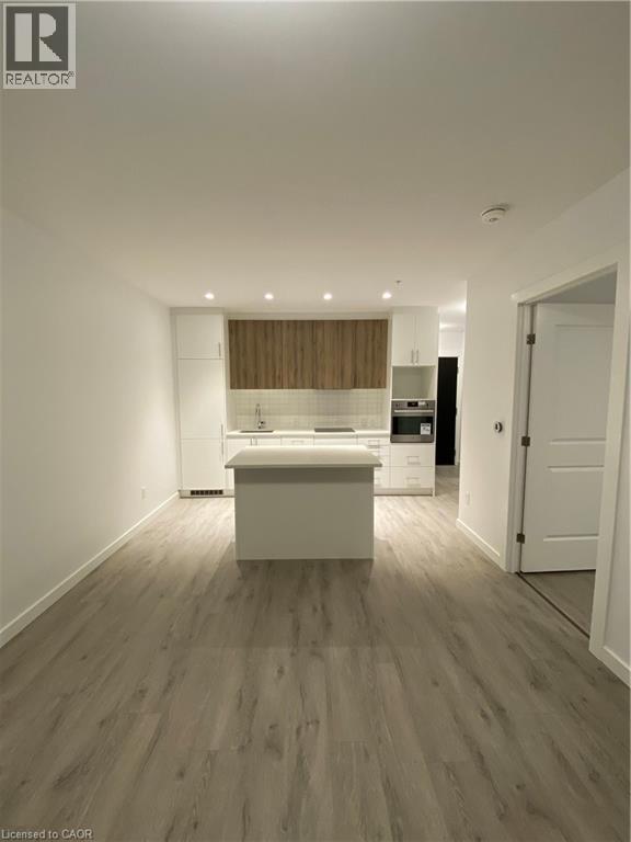 181 S King Street S Unit# 1704, Waterloo, Ontario  N2J 0E7 - Photo 2 - 40810407