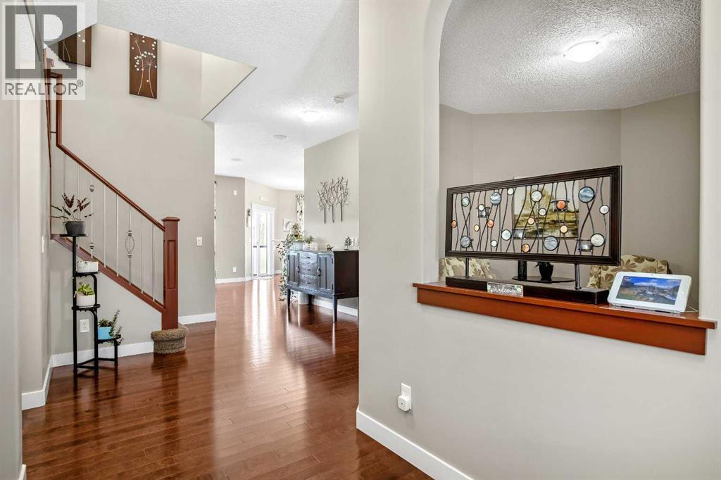 372 Evanspark Circle Nw, Calgary, Alberta  T3P 0A7 - Photo 2 - A2276878