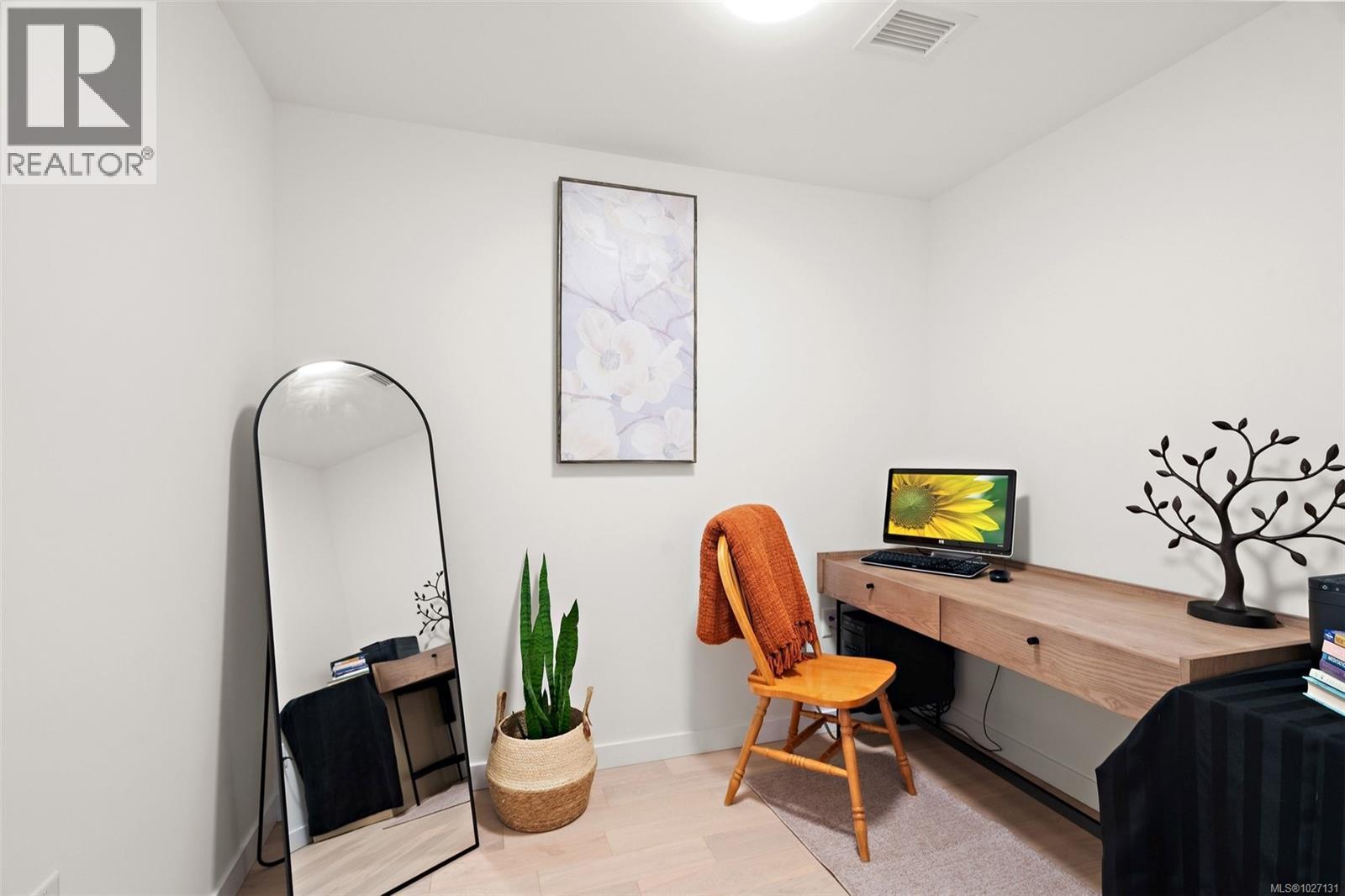 309 5120 Cordova Bay Rd, Saanich, British Columbia  V8Y 2K5 - Photo 14 - 1027131