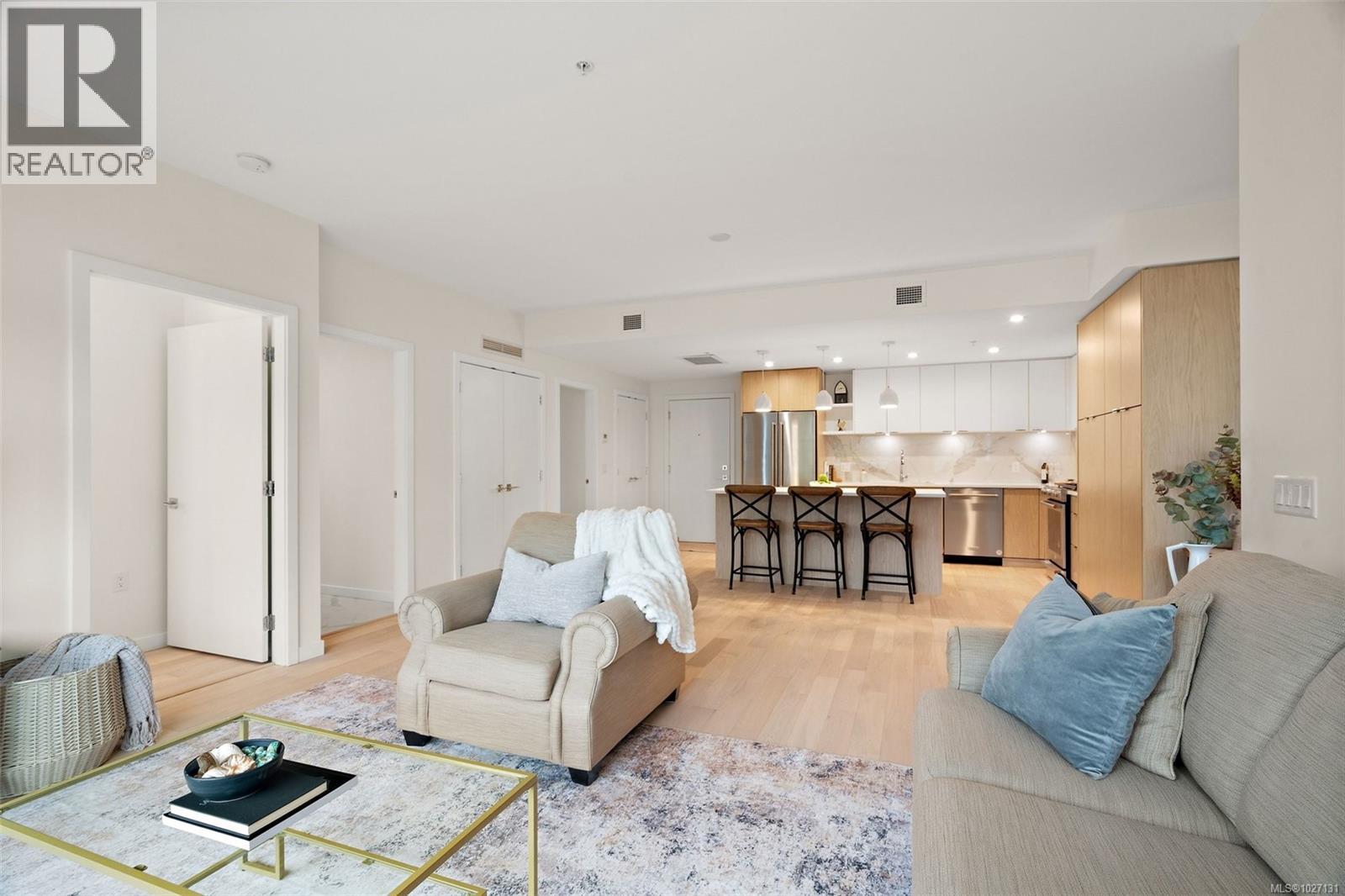 309 5120 Cordova Bay Rd, Saanich, British Columbia  V8Y 2K5 - Photo 12 - 1027131