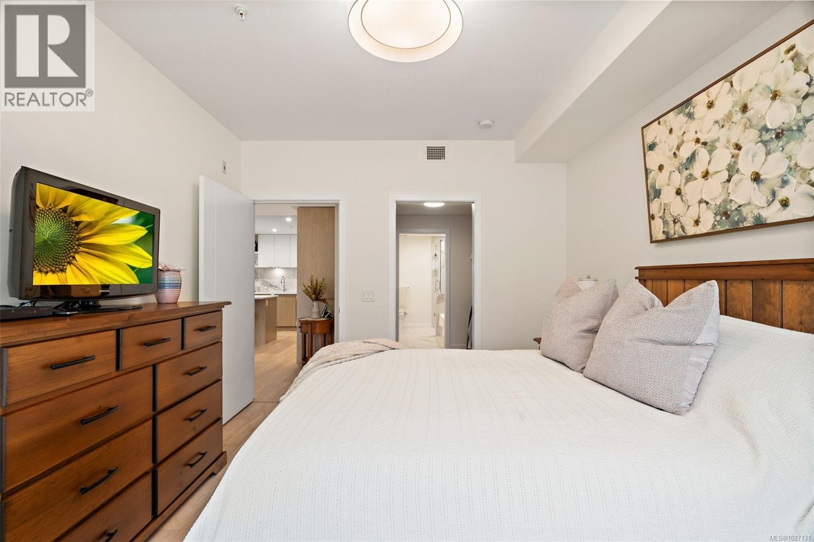 309 5120 Cordova Bay Rd, Saanich, British Columbia  V8Y 2K5 - Photo 18 - 1027131