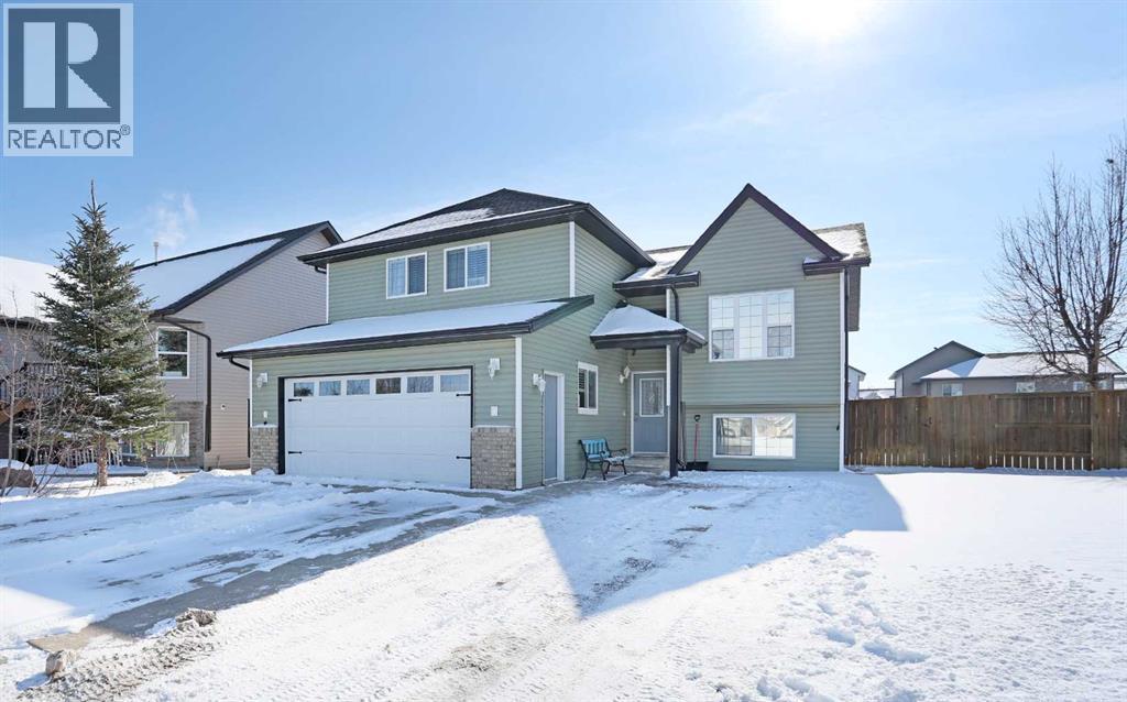 11 Upland Bay W, Brooks, Alberta  T1R 1N1 - Photo 2 - A2288677