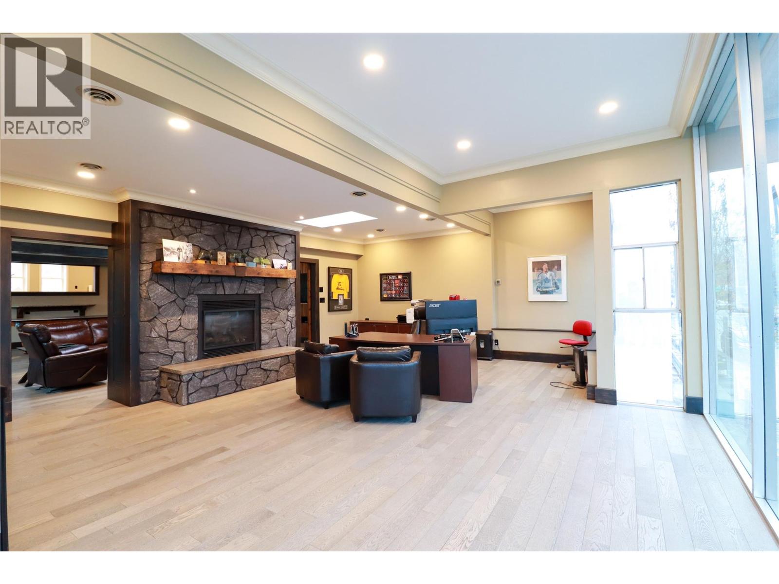 202 Main Street Unit# 201, Penticton, British Columbia  V2A 5B2 - Photo 7 - 10378257