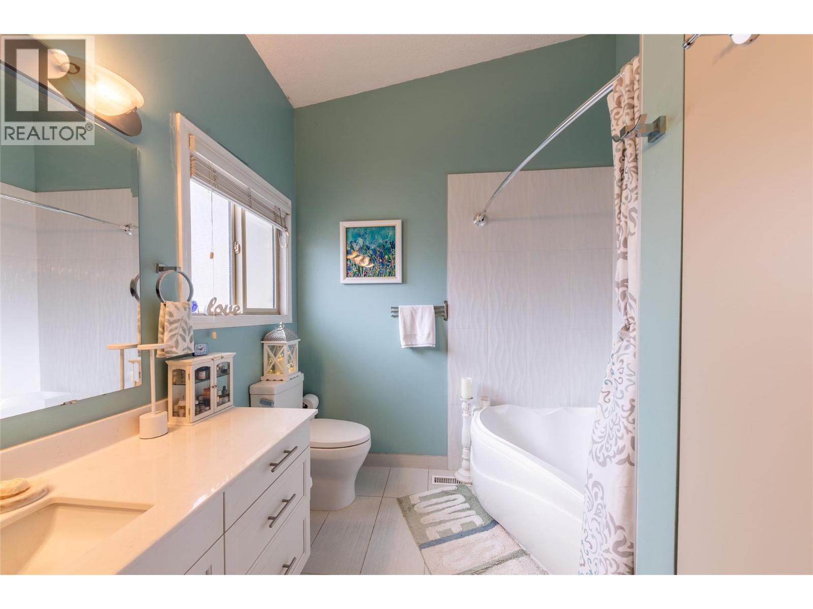 1555 Summit Drive Unit# 8, Kamloops, British Columbia  V2E 1E9 - Photo 41 - 10378202