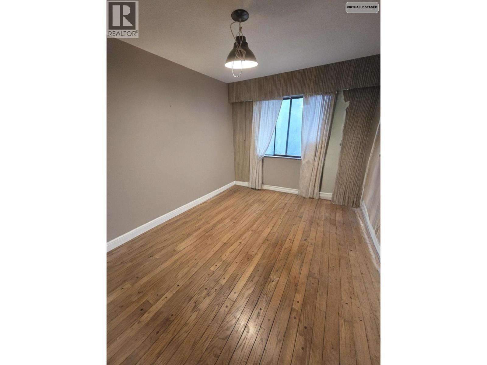 211 N Warwick Avenue, Burnaby, British Columbia  V5B 1K8 - Photo 6 - R3069548