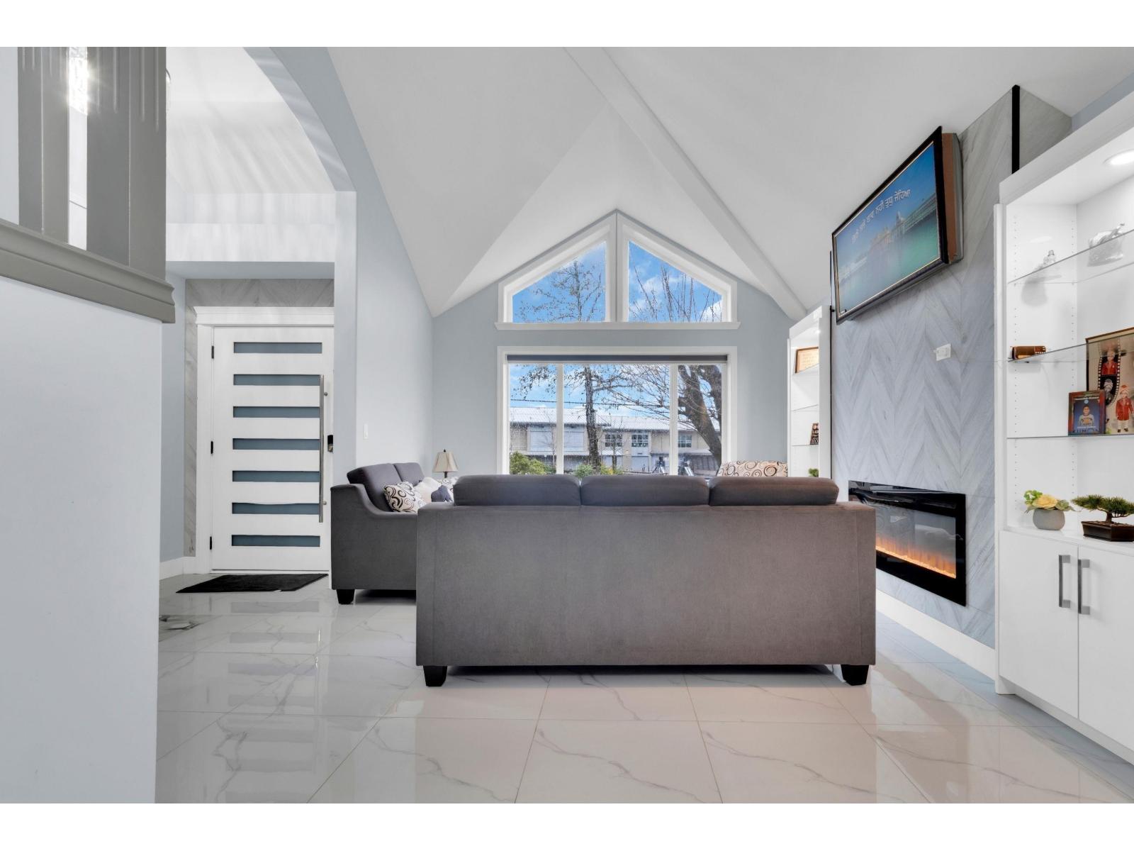 18239 68 Avenue, Surrey, British Columbia  V3S 9C6 - Photo 4 - R3097130