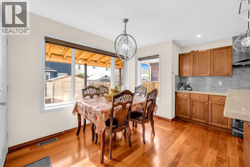 51 Coral Reef Close Ne, Calgary, Alberta  T3J 3Y4 - Photo 10 - A2290333