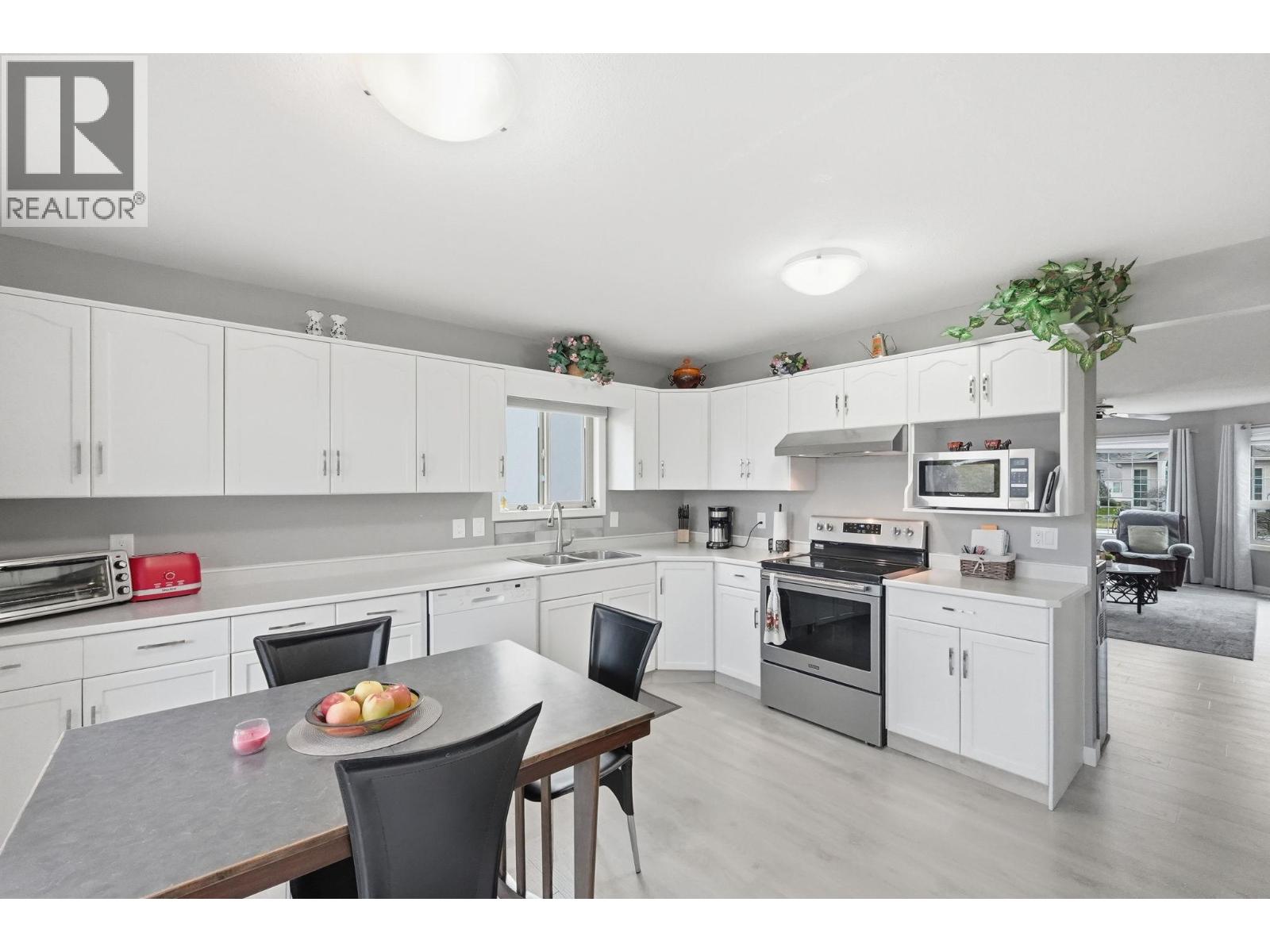 3333 South Main Street Unit# 122, Penticton, British Columbia  V2A 8J8 - Photo 11 - 10378492