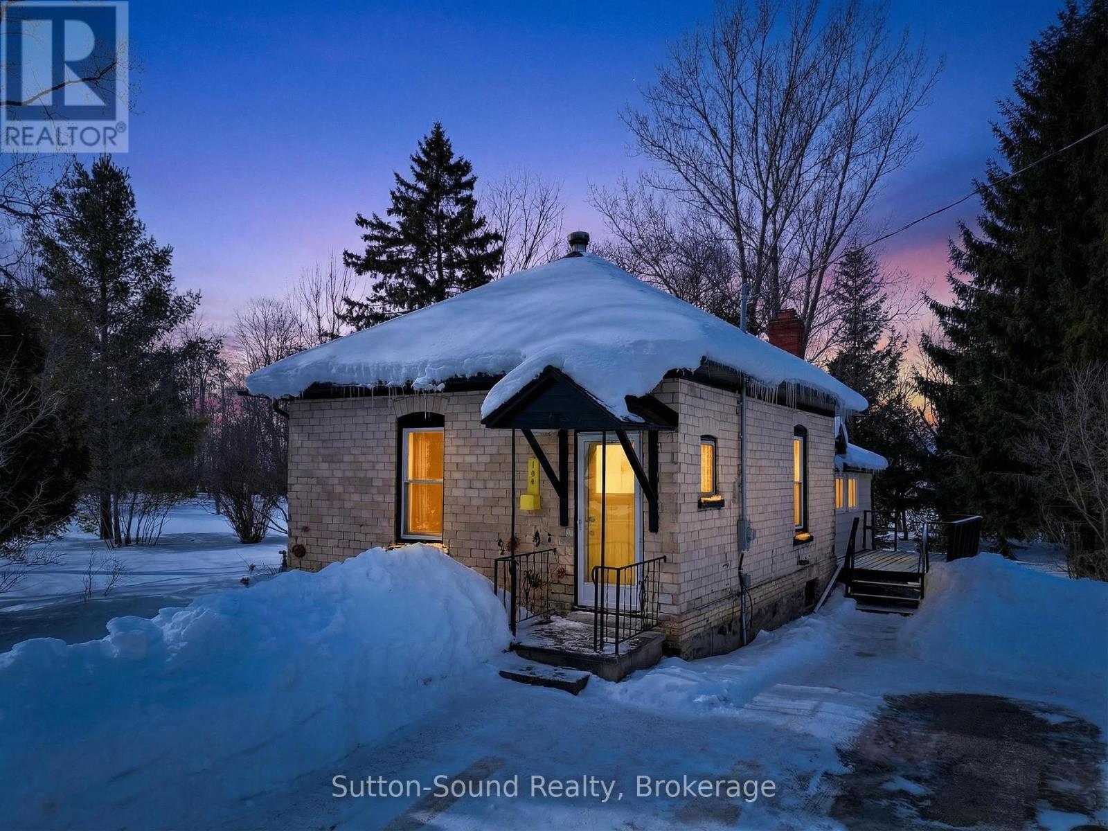 184 Gould Street, South Bruce Peninsula, Ontario  N0H 2T0 - Photo 3 - X12832552