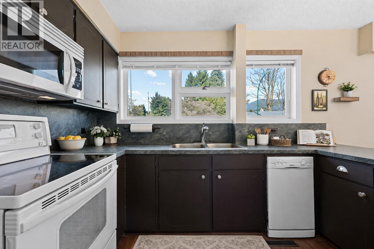 1257 Mcbride Street, North Vancouver, British Columbia  V7P 1G2 - Photo 9 - R3097168