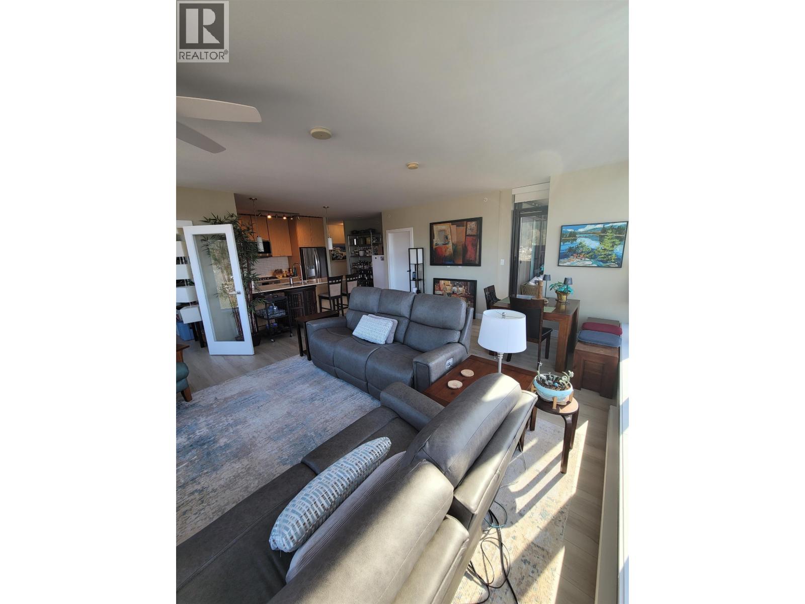 2102 301 Capilano Road, Port Moody, British Columbia  V3H 0G6 - Photo 3 - R3097152