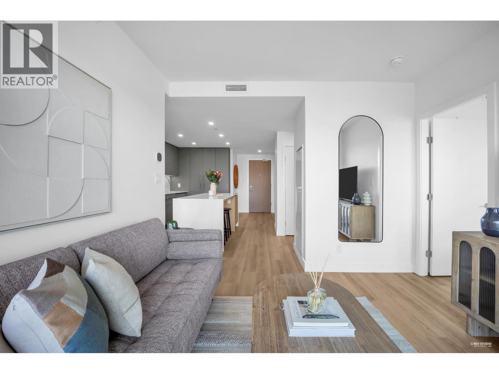 1301 5593 No. 3 Road, Richmond, British Columbia  V6X 0X6 - Photo 9 - R3096982