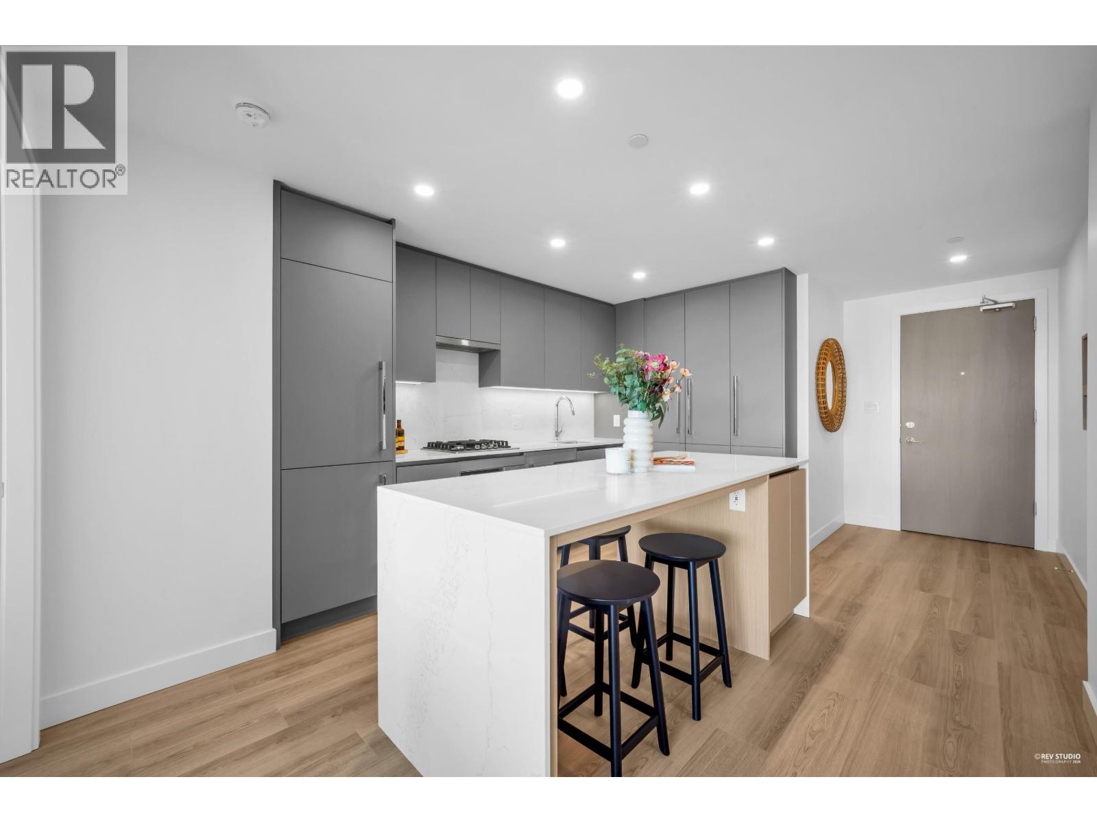 1301 5593 No. 3 Road, Richmond, British Columbia  V6X 0X6 - Photo 10 - R3096982