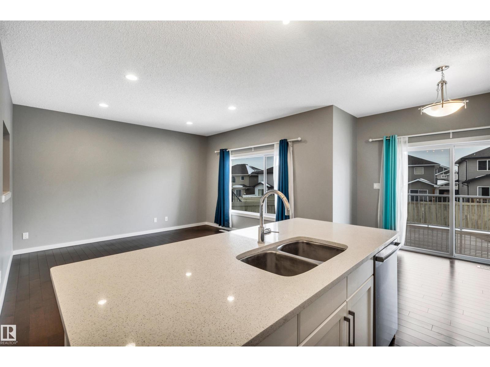 4442 5a St Nw, Edmonton, Alberta  T6T 0Z8 - Photo 7 - E4476389