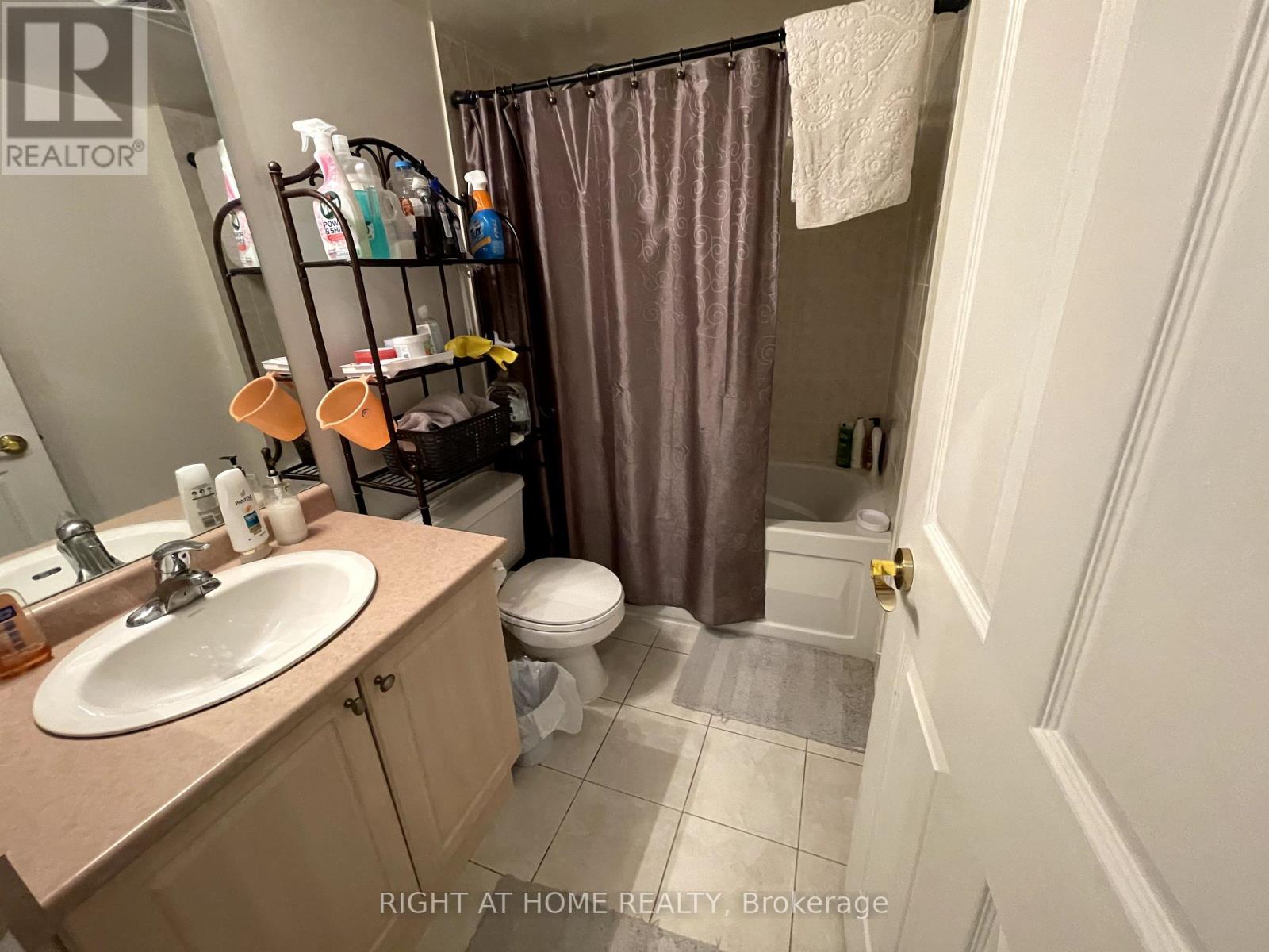 1607 - 30 Grand Trunk Crescent, Toronto, Ontario  M5J 3A4 - Photo 14 - C12857148