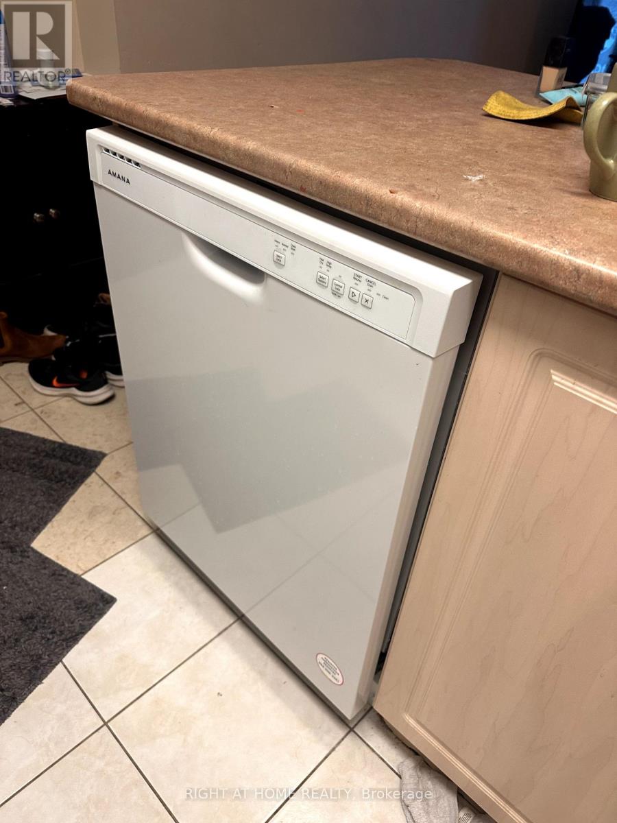 1607 - 30 Grand Trunk Crescent, Toronto, Ontario  M5J 3A4 - Photo 6 - C12857148