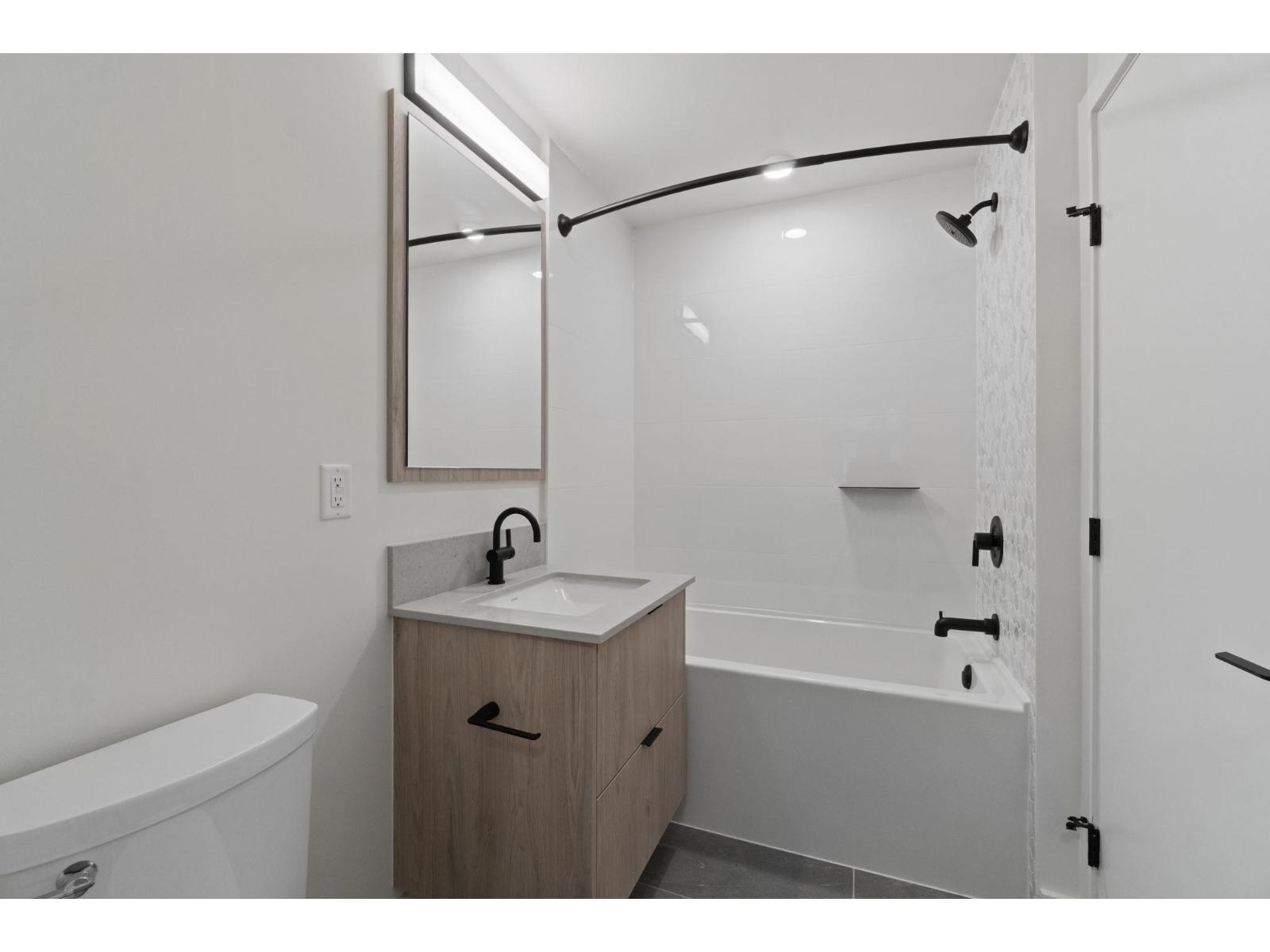 418 13258 105 Avenue, Surrey, British Columbia  V3T 1Z2 - Photo 16 - R3097170