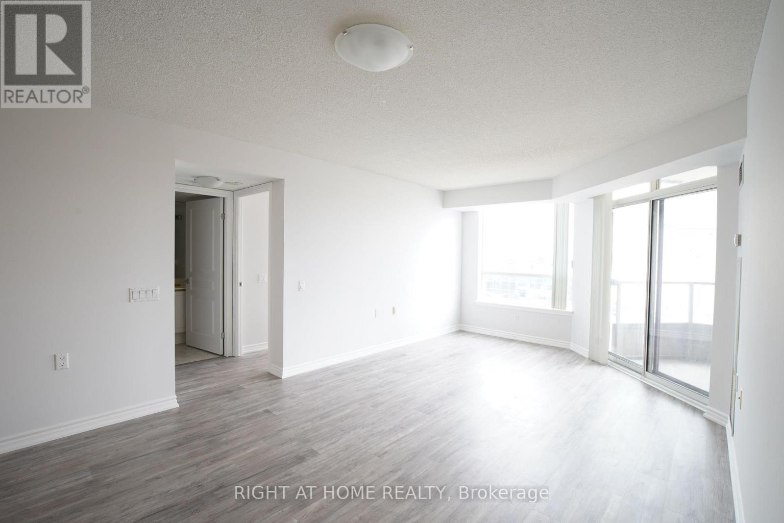 515 - 9015 Leslie Street, Richmond Hill, Ontario  L4B 4J8 - Photo 2 - N12857138