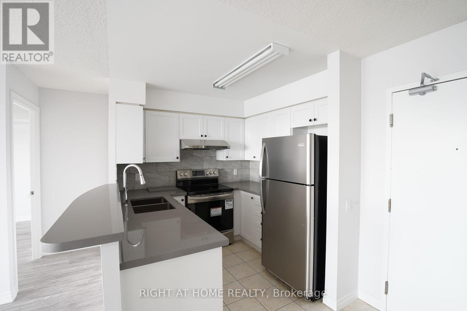 515 - 9015 Leslie Street, Richmond Hill, Ontario  L4B 4J8 - Photo 3 - N12857138