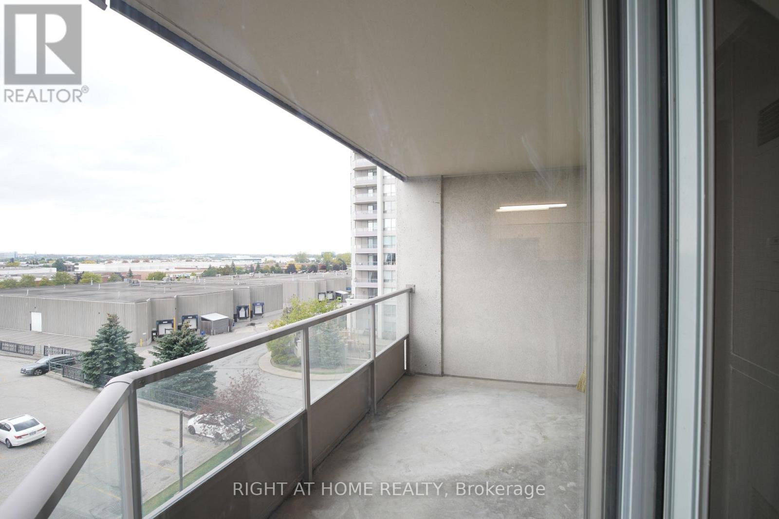 515 - 9015 Leslie Street, Richmond Hill, Ontario  L4B 4J8 - Photo 4 - N12857138