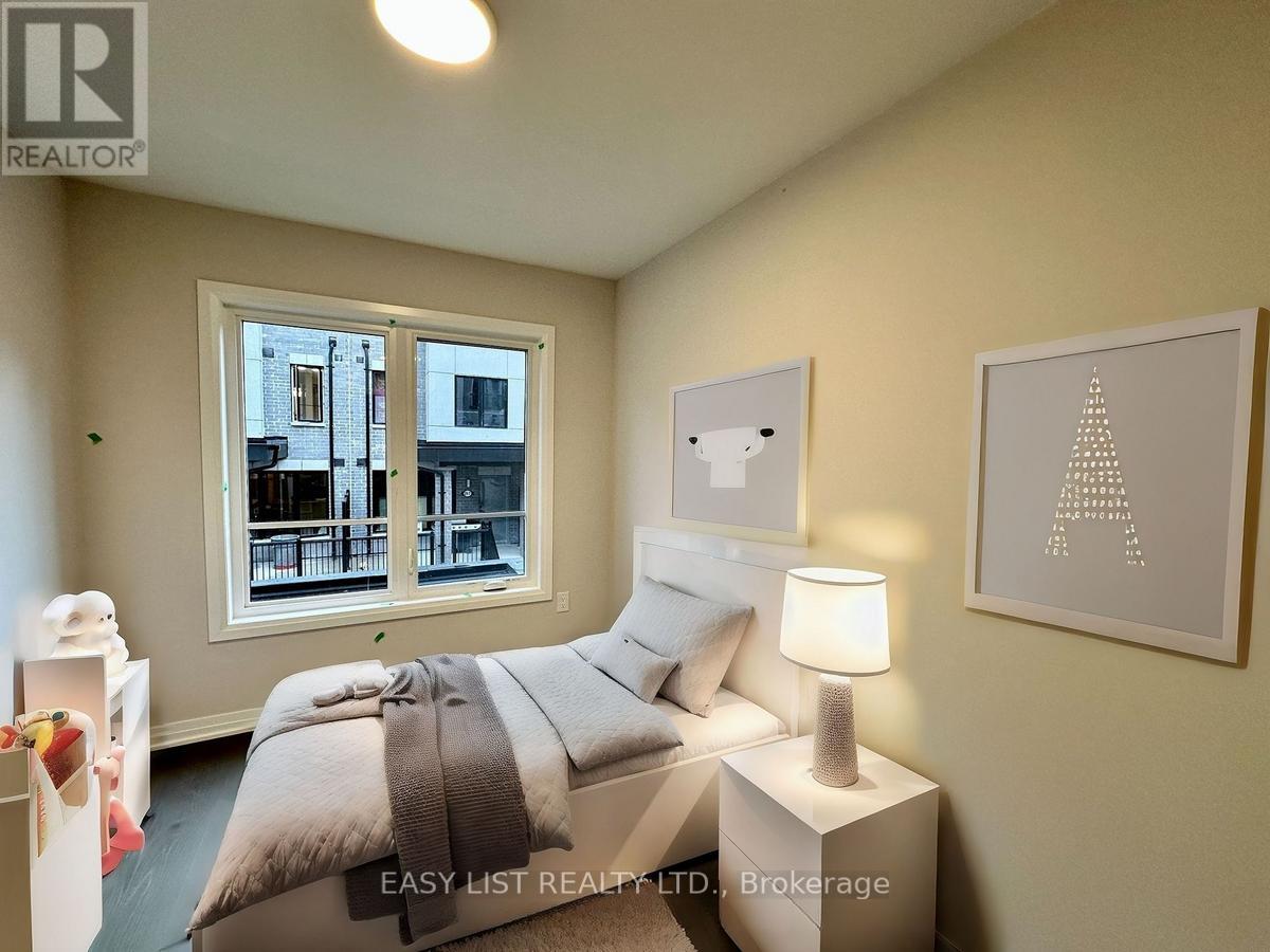 12 - 11 Baynes Way, Bradford West Gwillimbury (Bradford), Ontario  L3Z 4M5 - Photo 3 - N12857140