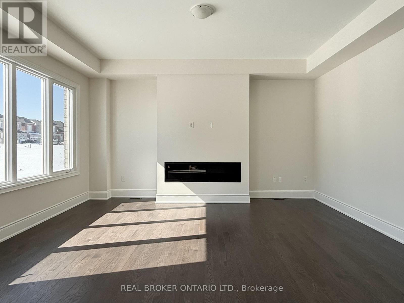 33 Cecil Saunders Drive, Georgina, Ontario  L4P 0T3 - Photo 17 - N12857036