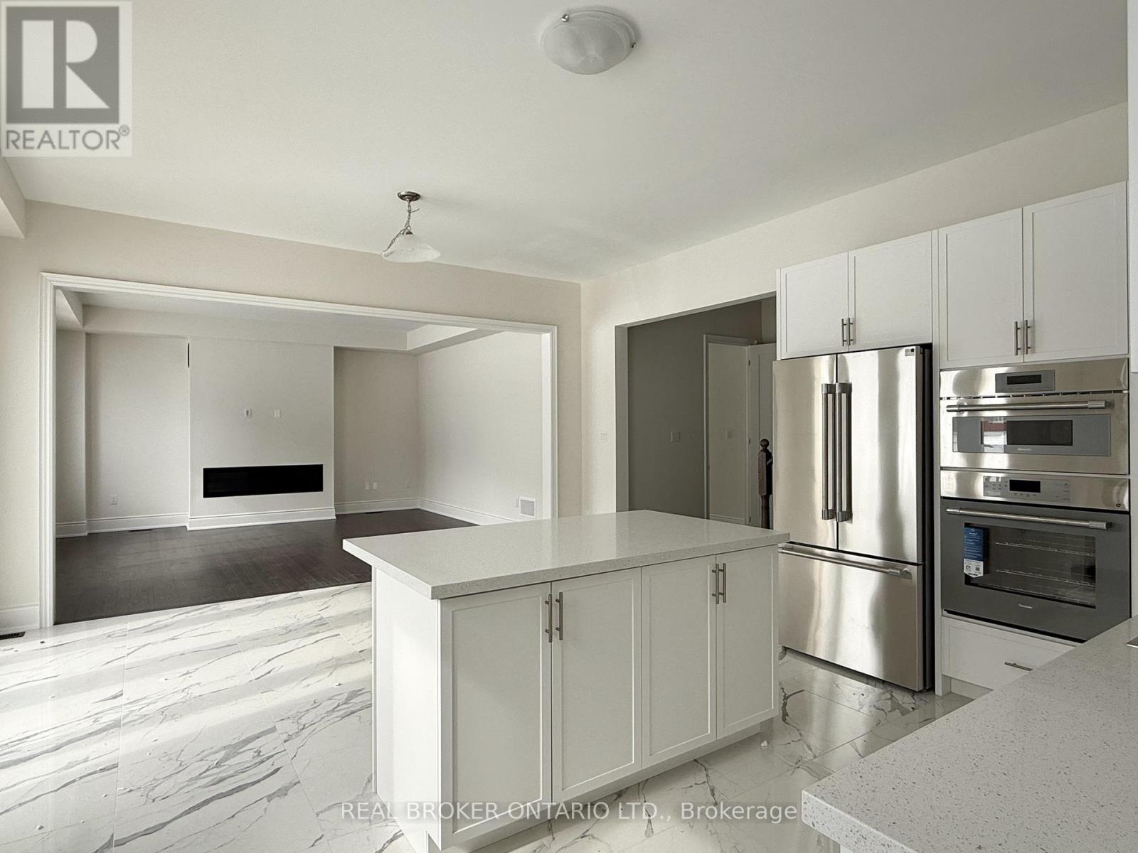 33 Cecil Saunders Drive, Georgina, Ontario  L4P 0T3 - Photo 13 - N12857036