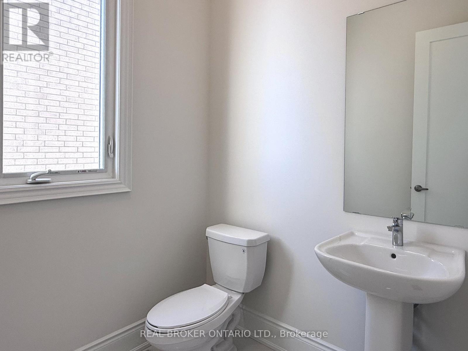 33 Cecil Saunders Drive, Georgina, Ontario  L4P 0T3 - Photo 23 - N12857036