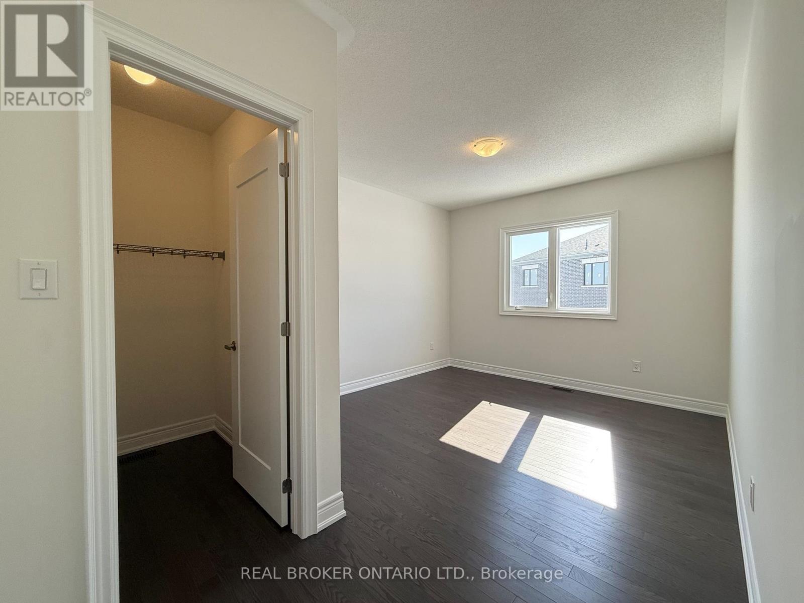 33 Cecil Saunders Drive, Georgina, Ontario  L4P 0T3 - Photo 32 - N12857036