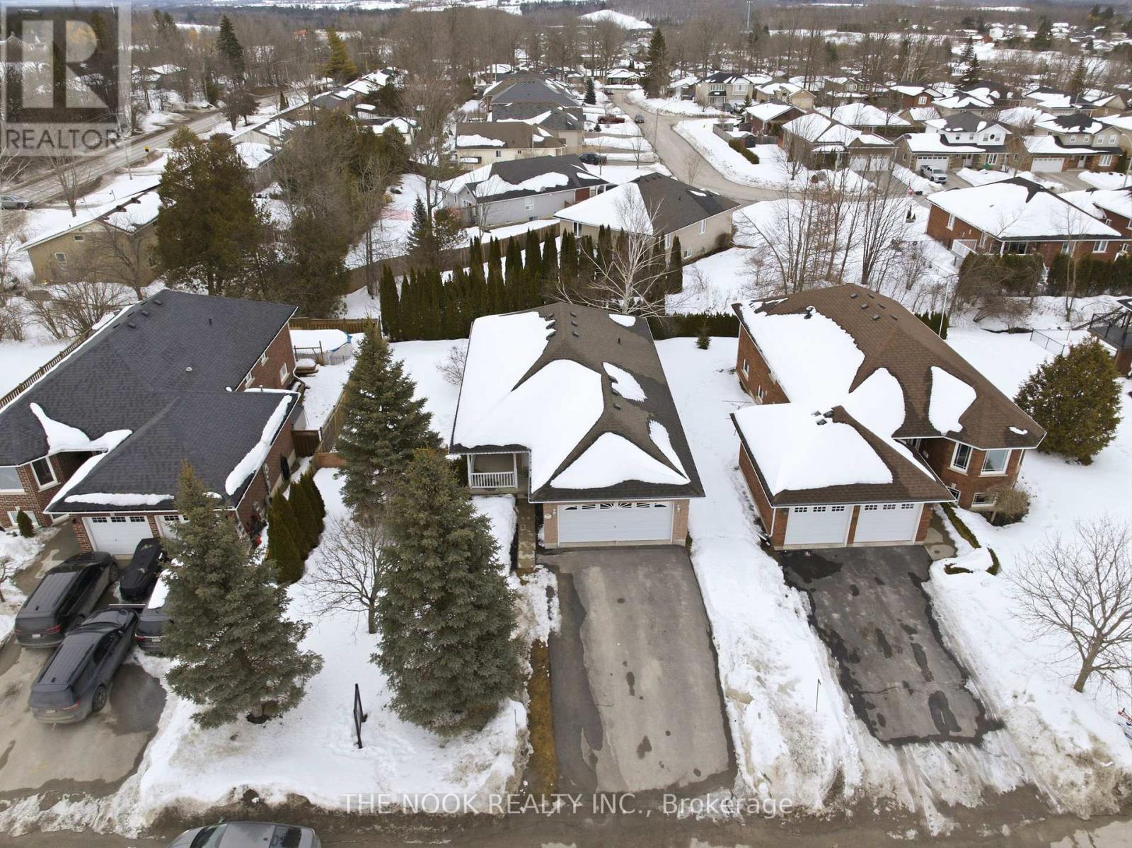 317 Woodward Avenue, Selwyn, Ontario  K9L 1K2 - Photo 2 - X12855714