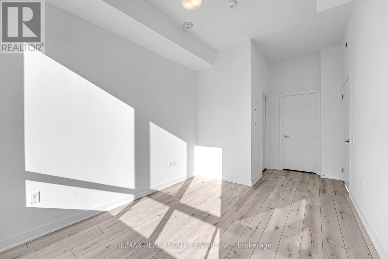 Lph23 - 395 Dundas Street W, Oakville, Ontario  L6M 5R8 - Photo 13 - W12857154