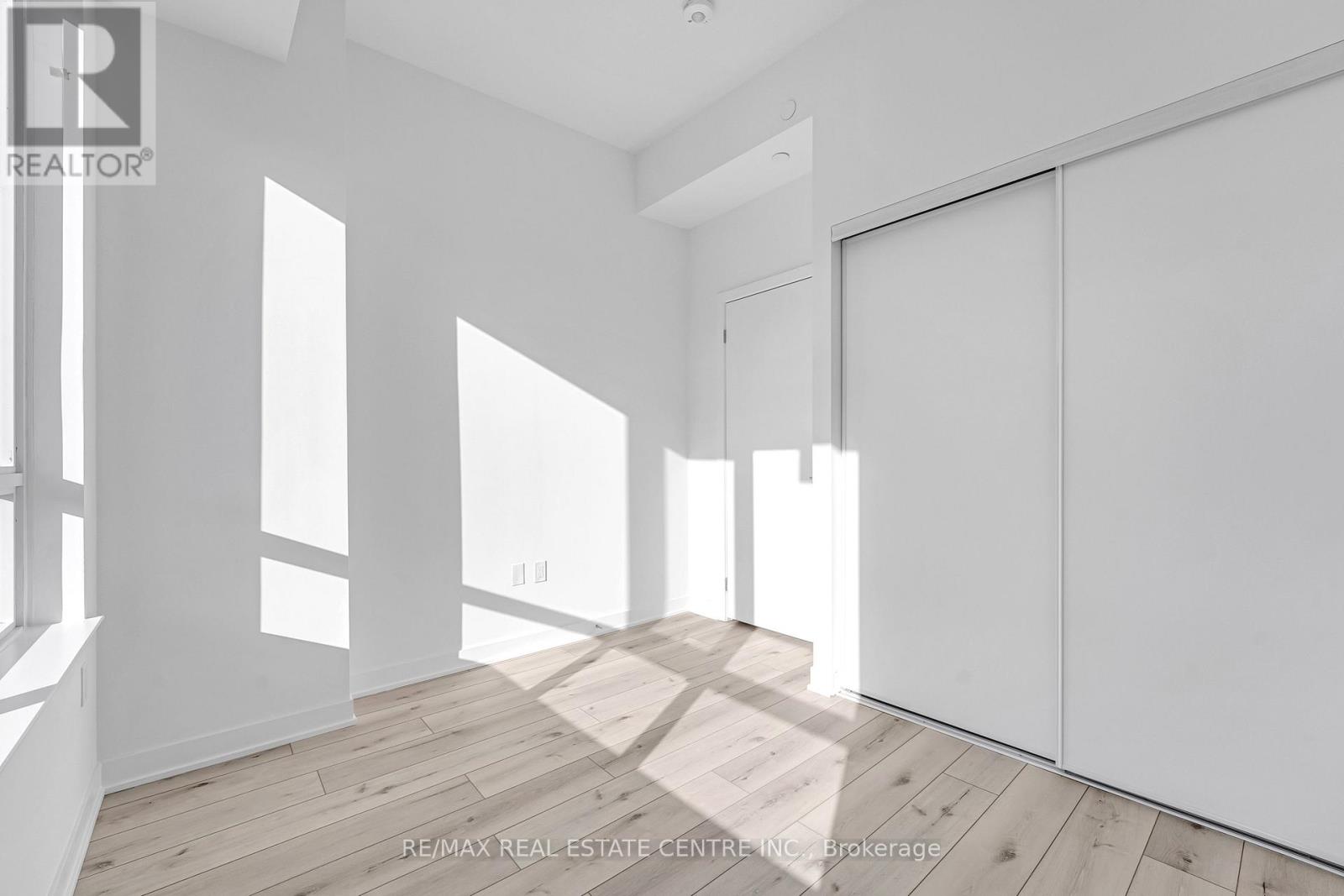 Lph23 - 395 Dundas Street W, Oakville, Ontario  L6M 5R8 - Photo 17 - W12857154