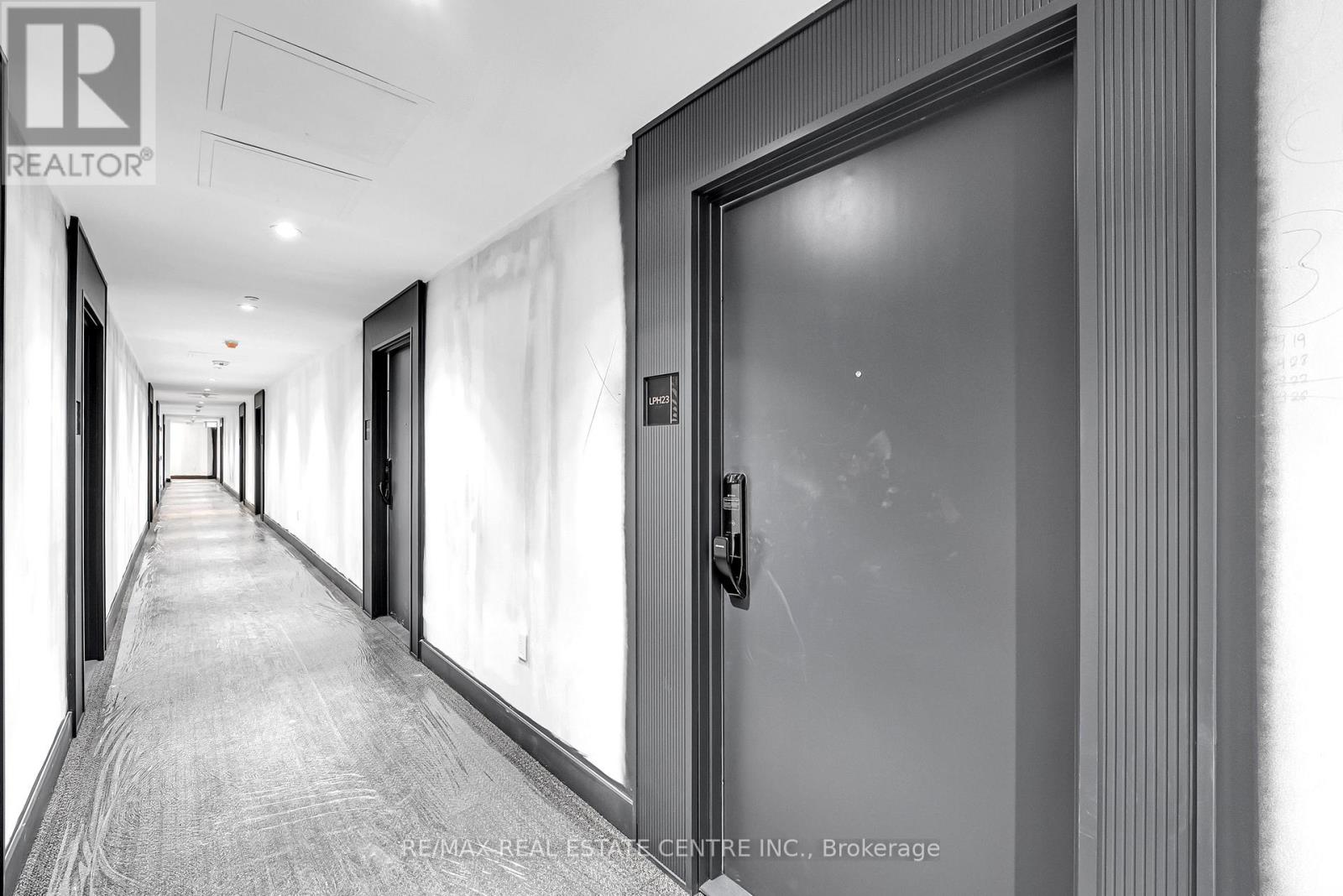 Lph23 - 395 Dundas Street W, Oakville, Ontario  L6M 5R8 - Photo 3 - W12857154