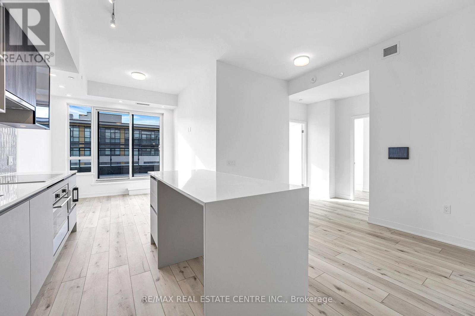 Lph23 - 395 Dundas Street W, Oakville, Ontario  L6M 5R8 - Photo 8 - W12857154