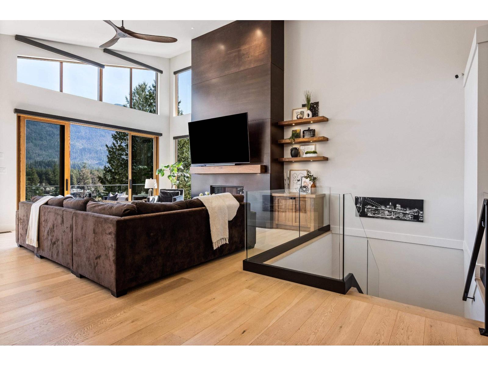 309 Munroe Avenue, Cultus Lake North, Cultus Lake, British Columbia  V2R 5A2 - Photo 7 - R3096584