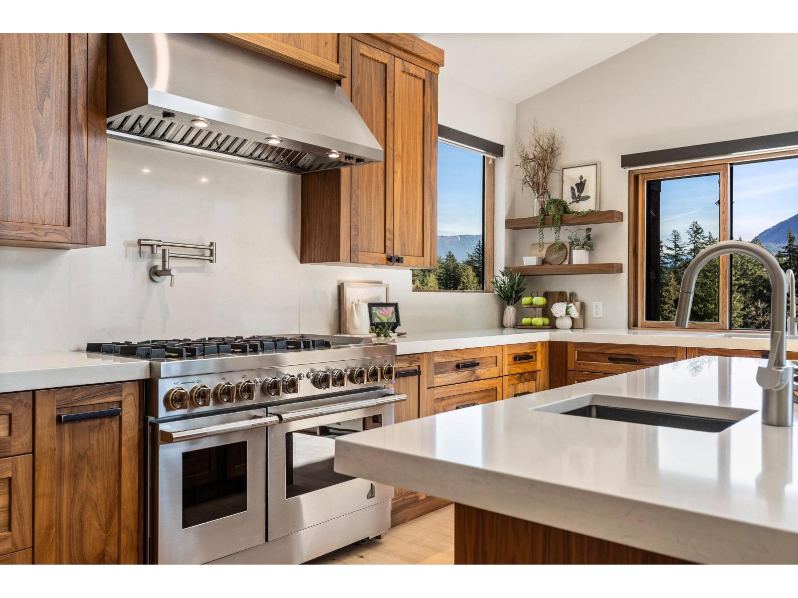 309 Munroe Avenue, Cultus Lake North, Cultus Lake, British Columbia  V2R 5A2 - Photo 12 - R3096584