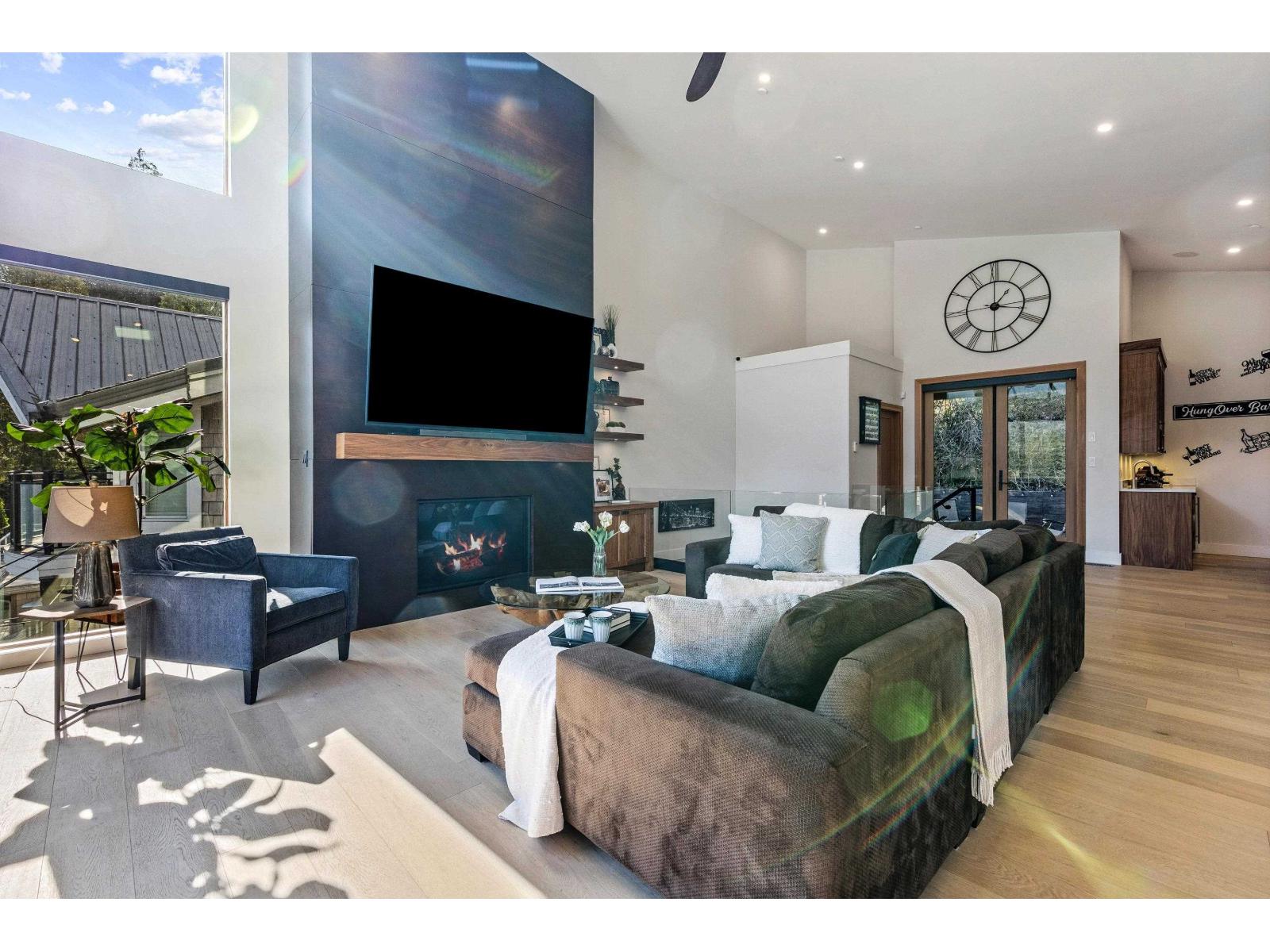 309 Munroe Avenue, Cultus Lake North, Cultus Lake, British Columbia  V2R 5A2 - Photo 9 - R3096584