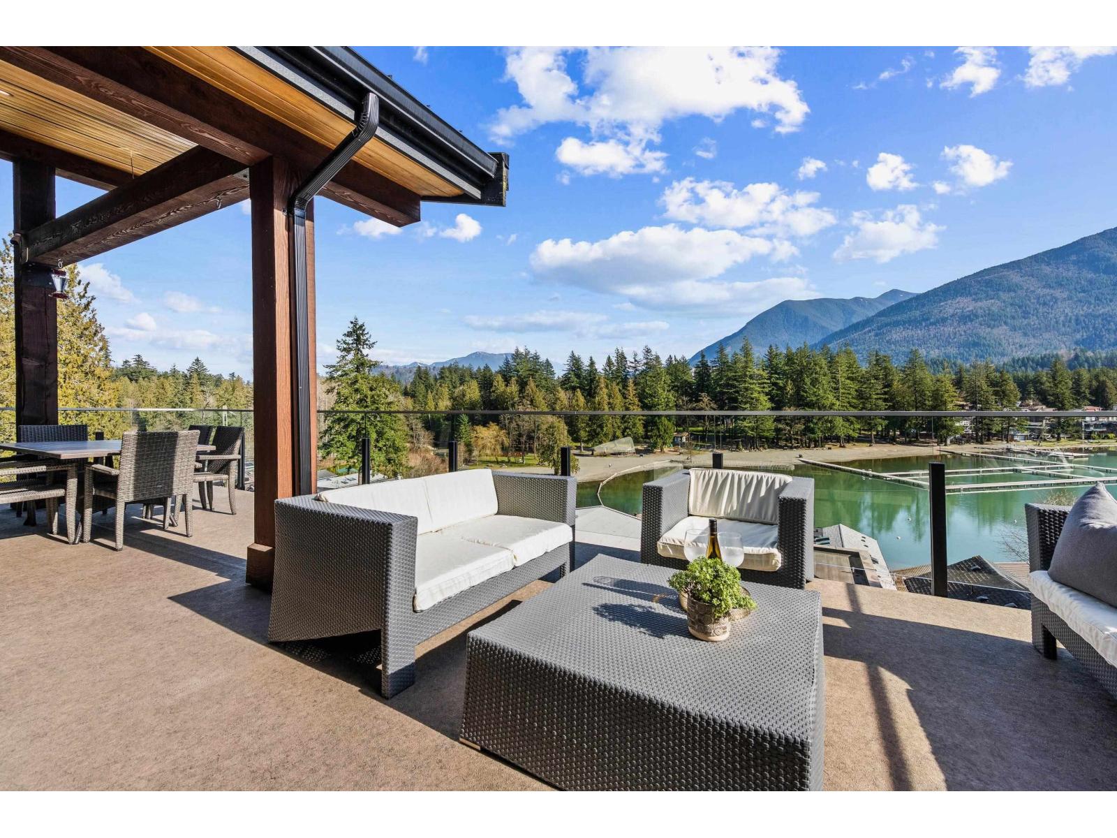 309 Munroe Avenue, Cultus Lake North, Cultus Lake, British Columbia  V2R 5A2 - Photo 14 - R3096584