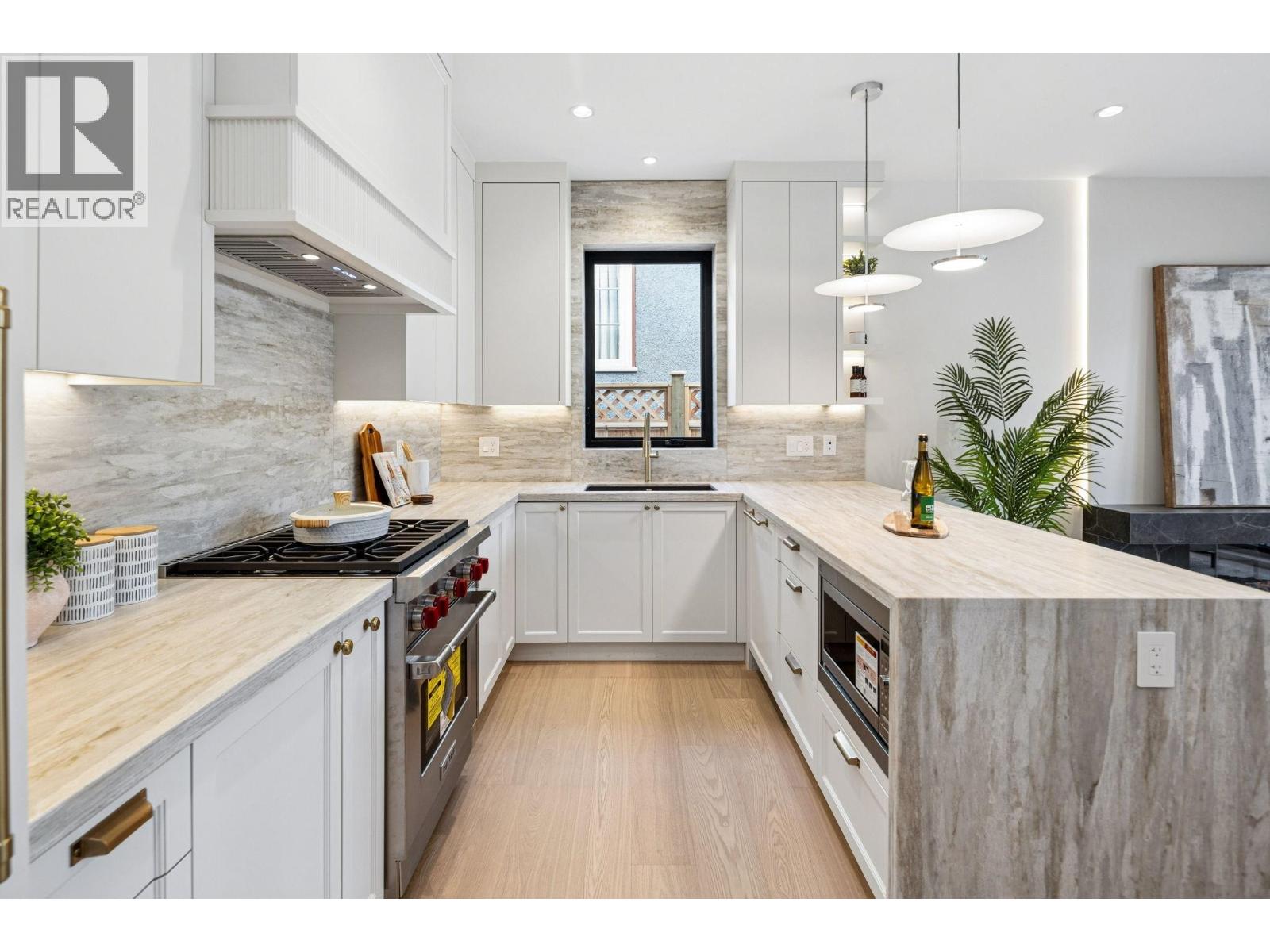 1 3036 W 13th Avenue, Vancouver, British Columbia  V6K 2V2 - Photo 13 - R3096362