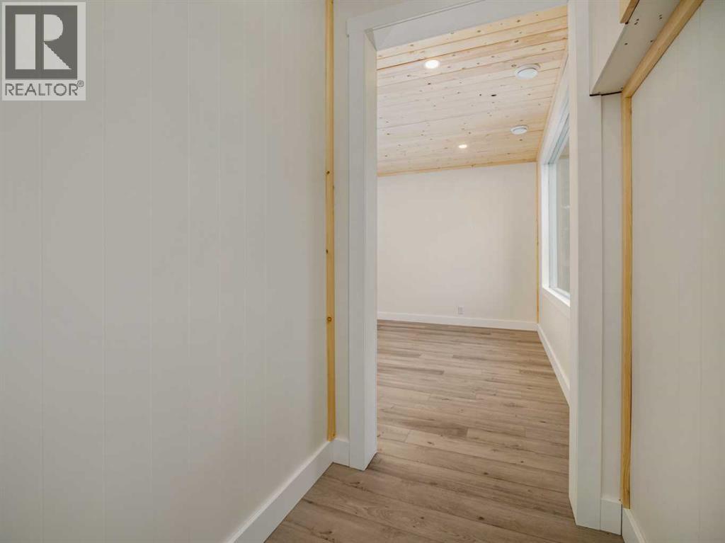 818 Mountain Street, Pincher Creek, Alberta  T0K 1W0 - Photo 4 - A2286562