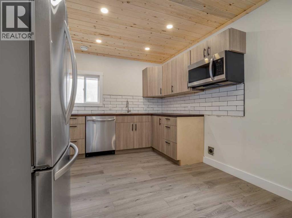 818 Mountain Street, Pincher Creek, Alberta  T0K 1W0 - Photo 20 - A2286562