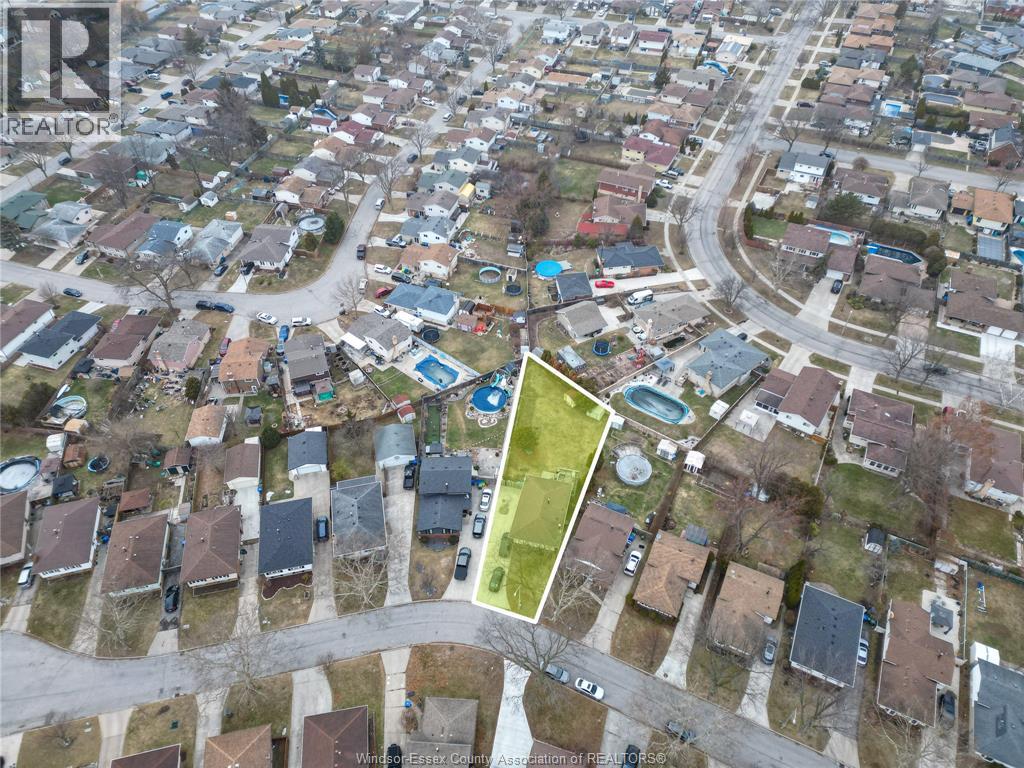 9606 Avery Lane, Windsor, Ontario  N8R 2A2 - Photo 35 - 26004786